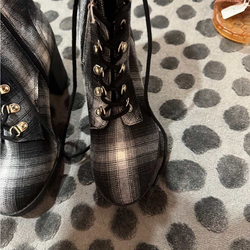 Plaid Lace-Up Ankle Boots - Picture 5 of 6